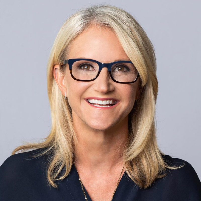 Mel Robbins amerikai televíziós műsorvezető, író, szerző, motivációs előadó, életvezetési tanácsadó